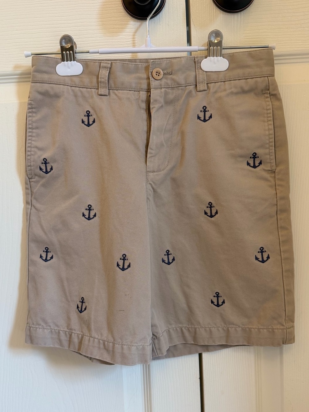 Vineyard Vines Boys Khaki Shorts with Navy Anchor Embroidery size 10